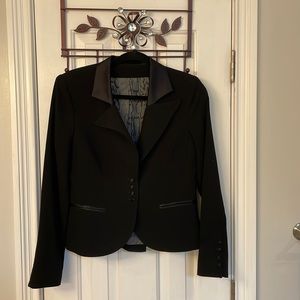 Drama Black Jacket w/ Satin Collar